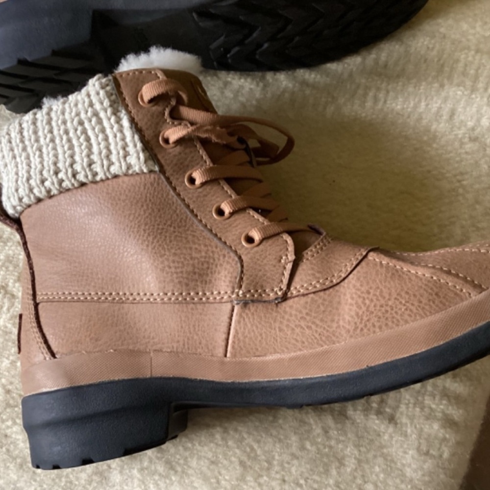 Koolaburra by UGG boots